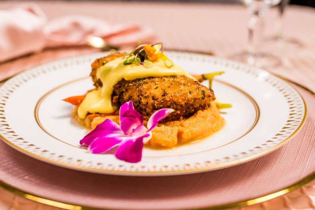 Seated Entrees: Pistachio Crusted Mahi Mahi with Coconut Curry Sauce 